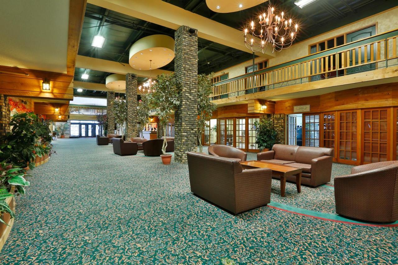 Canad Inns Destination Centre Portage La Prairie Exterior foto